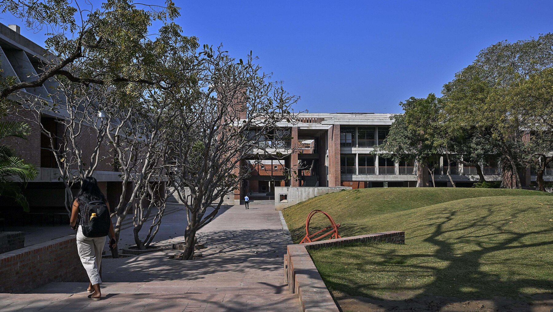 DSC 3895