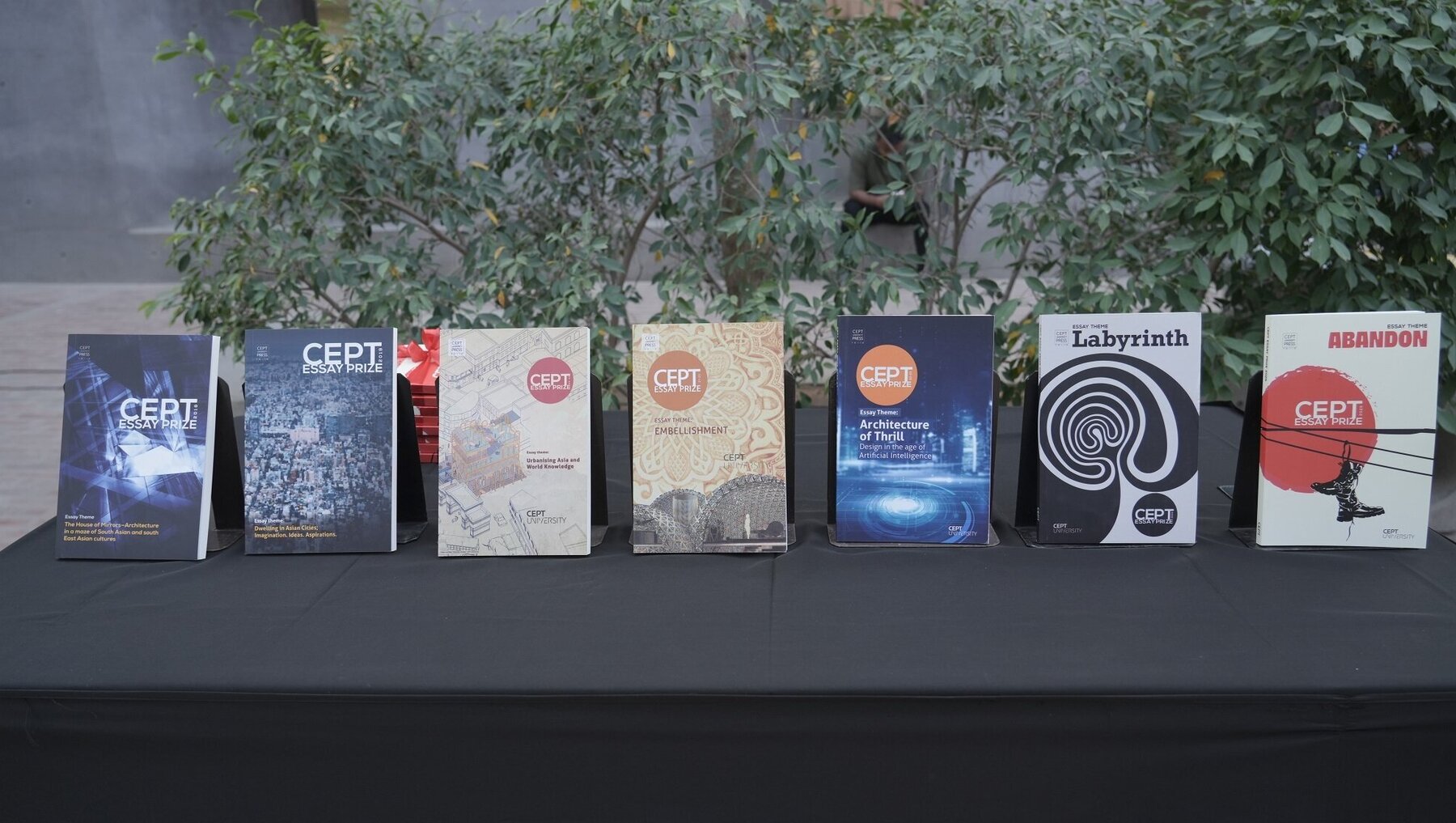 Essay Prize SRD01304